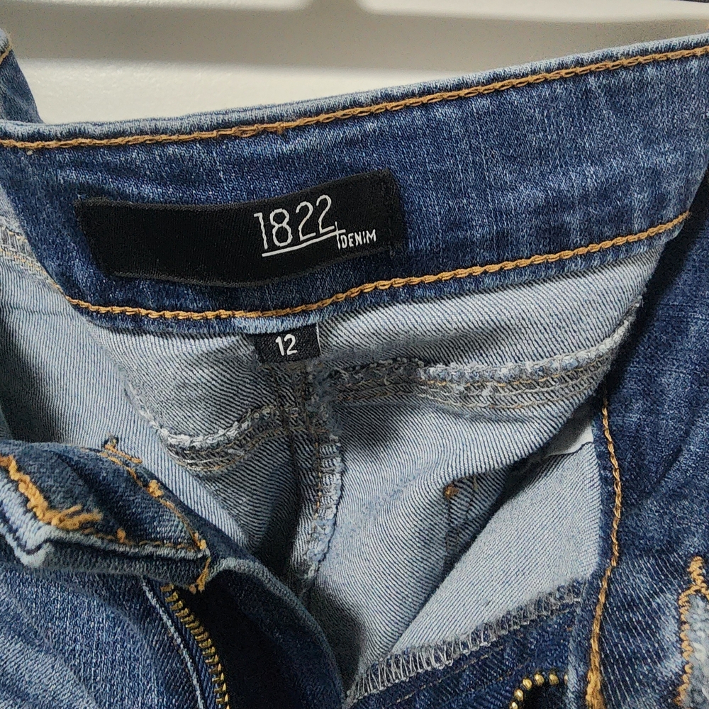 1822 Denim Women's Blue Crop Jeans